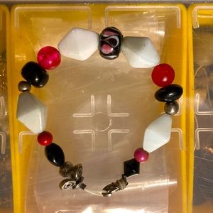 “I Deserve The Best” Beaded Bracelet by Raeken’s